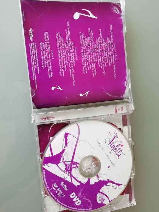 Cd + DVD Violetta Duplo!! - Disney Usado em muito bom estado!*