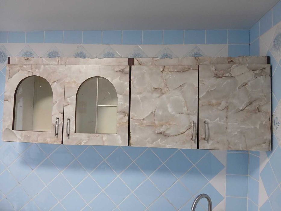 Шкафи на кухню б/у