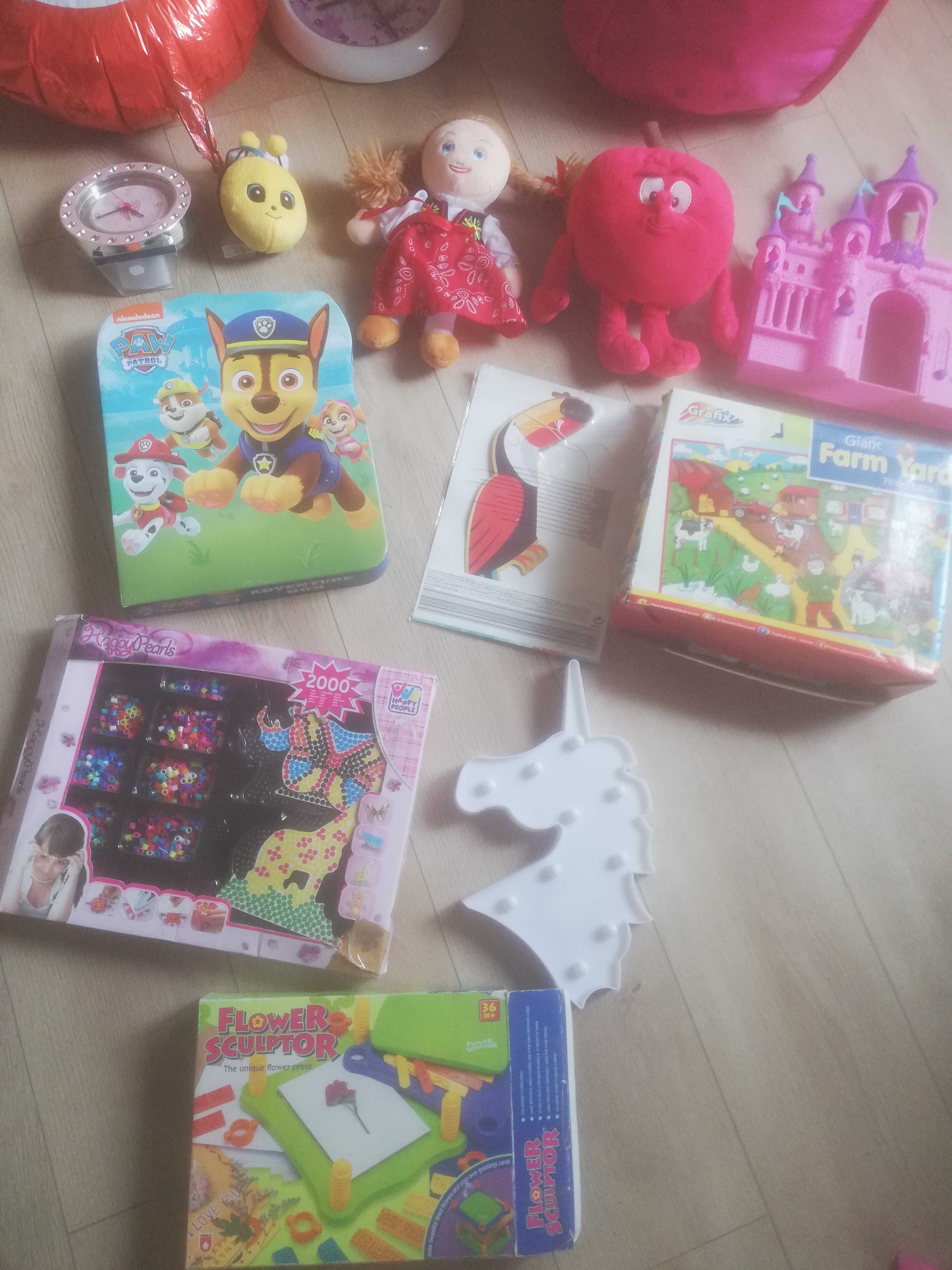 40SZTUK,zestaw zabawek dla dziecka, psi patrol,książeczki,lalki, balon