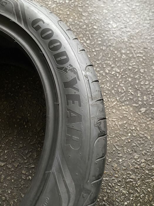 Pneus 245/45/18 Goodyear Eagle F1