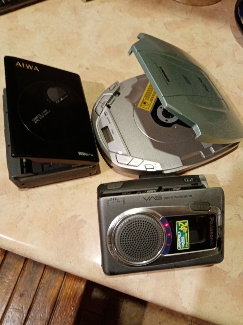 Radio, odtwarzacz CD, Wokmeny