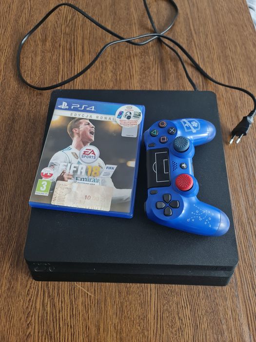PS4 slim 500 GB limitowany pad
