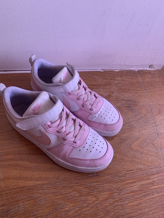 tenis nike branco e rosa numero 34
