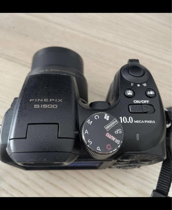 Câmara fotográfica Fujifilm finepix s1500 e Casio exilim ex-fh20