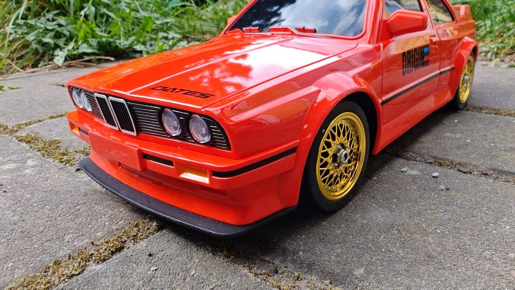 Samochód zdalnie sterowany RC BMW E30 M3 do Driftu Evo Neony Driftowan