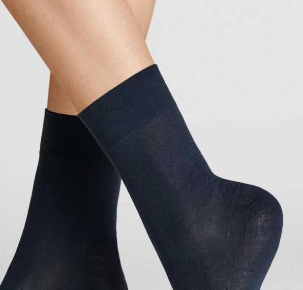 5X Gładkie markowe skarpetki cienka bawełna HUDSON granat 35-38 -75%