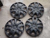 Kołpaki czarne 15"