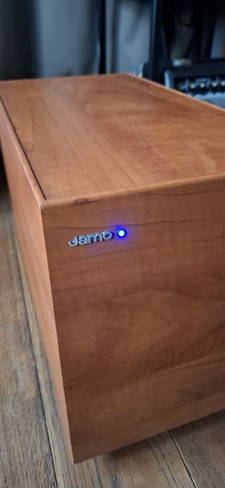 Aktywny subwoofer Jamo