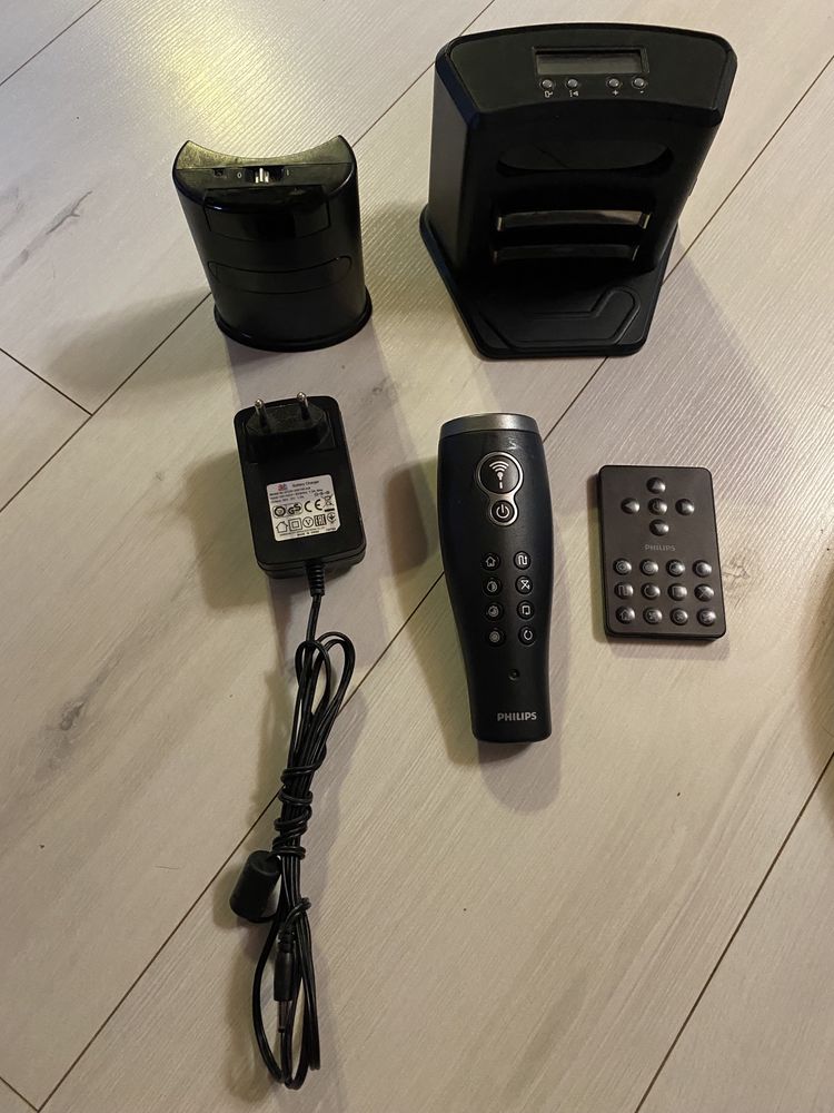 Odkurzacz Philips irobot model FC8820/01