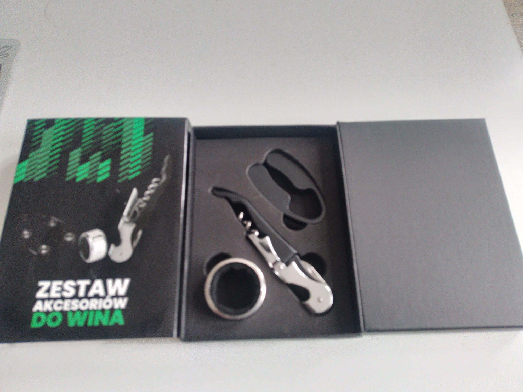 Zestaw do wina nowy