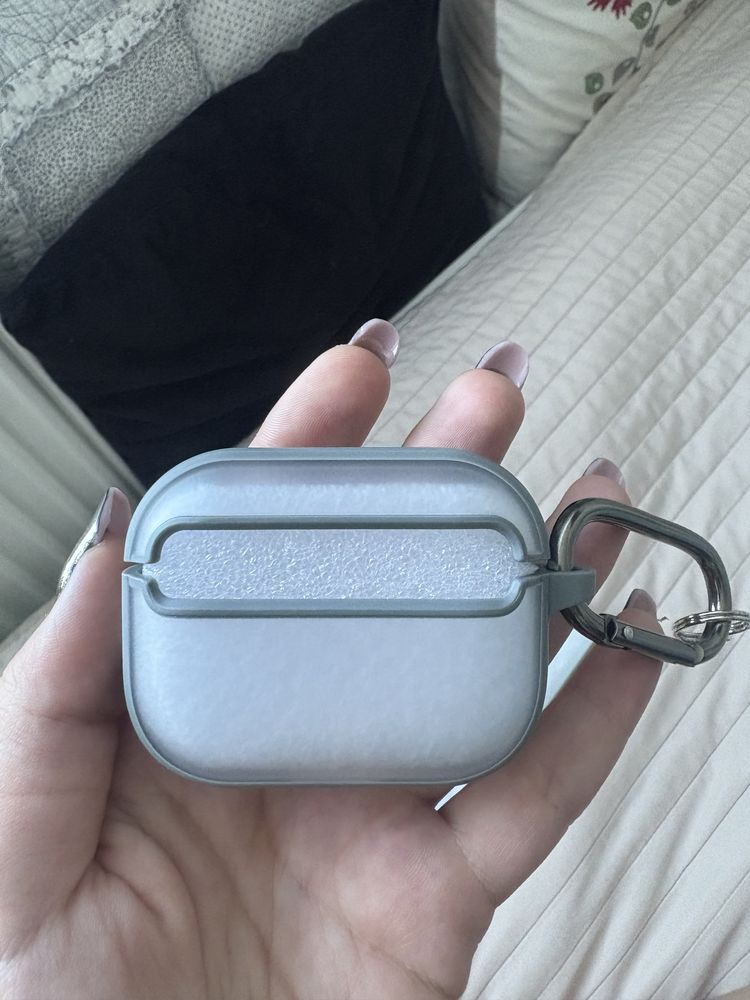 etui case przezroczyste AirPods Pro karabińczyk twarde TechProtect