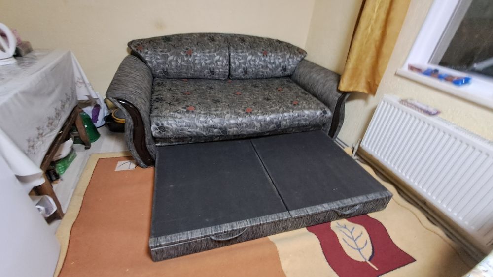 Диван двухспальный