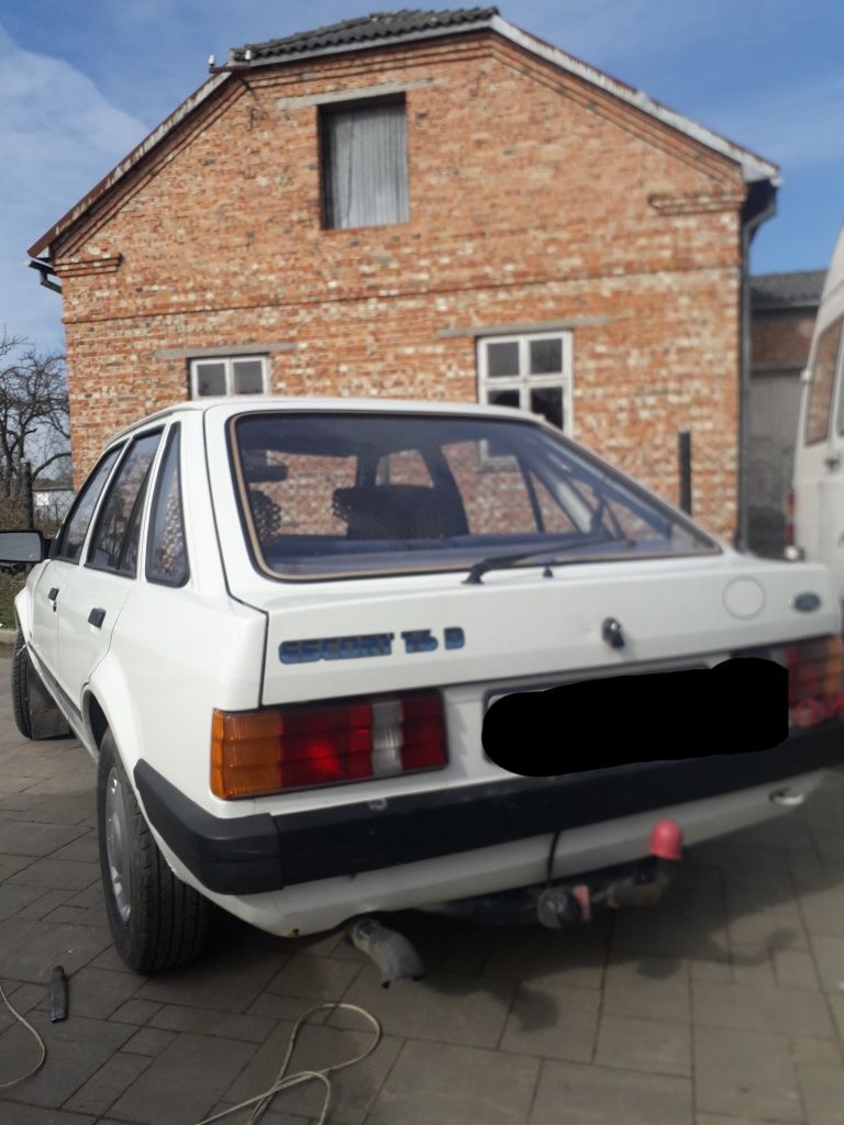 Машина Ford 1985 року escord 1.6 дизель