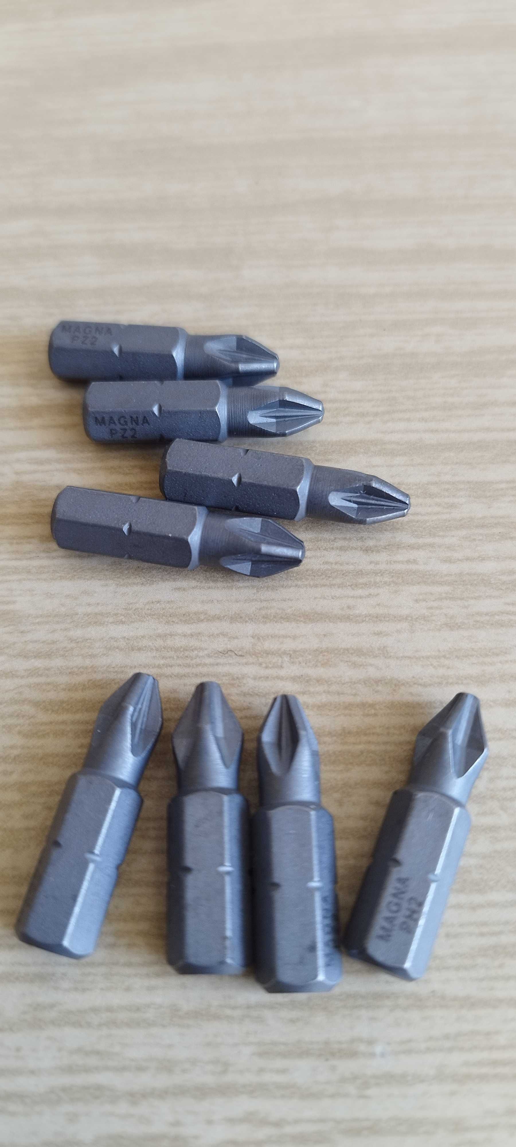 Końcówki do wkrętarek , bity PZ 2 25mm 8szt