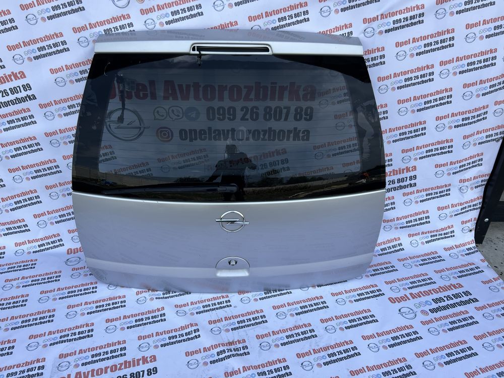 Задня ляда.задні двері.кришка багажника опель меріва а opel meriva a