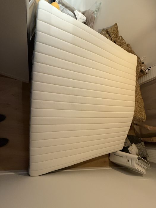 Materac 180x200 ikea velevag , prawie nowy - odbiór Szczecin poziom 0