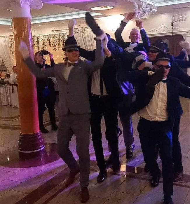 DJ WODZIREJ na wesele urodziny, rocznice ślubu, CIĘŻKI DYM, Napis LOVE