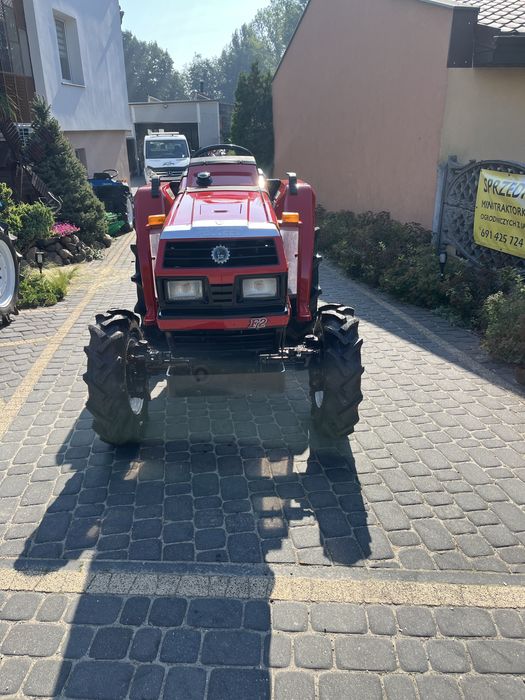 Traktor Mitsubishi MT 24 wspomaganie rewers