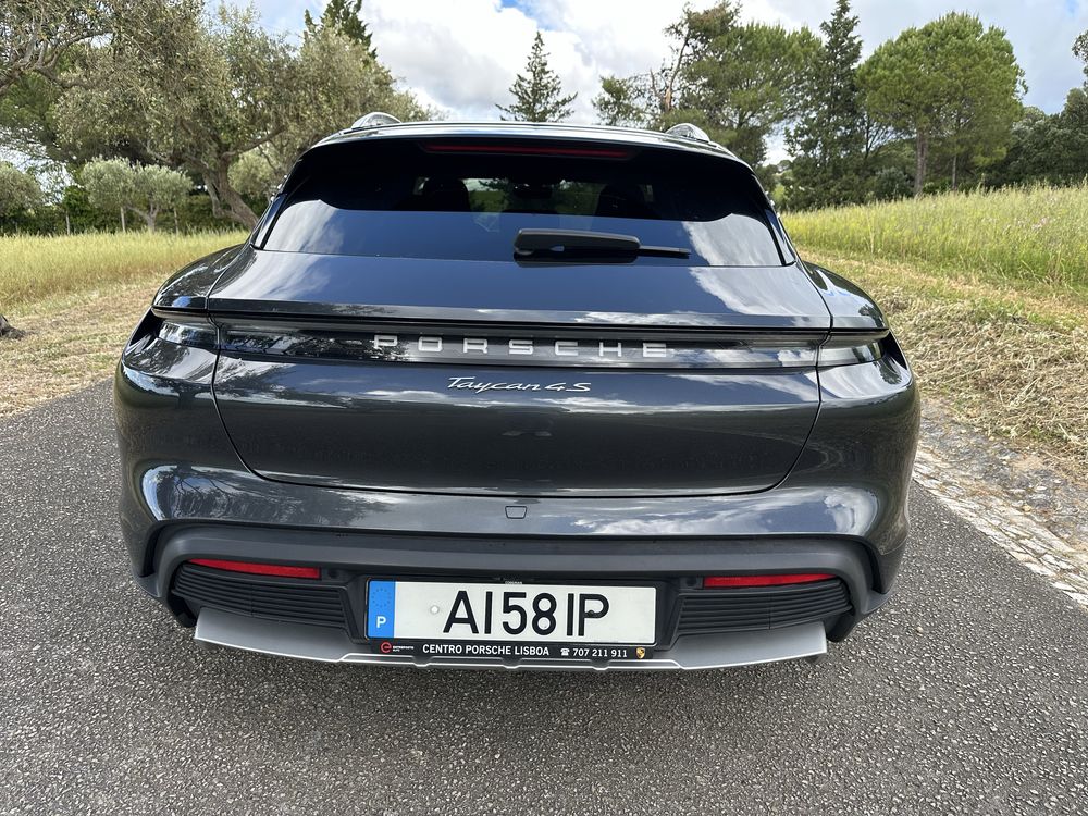 Porsche Taycan 4S Cross Turismo Performance Plus