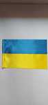Прапорці України і УПА на паличці