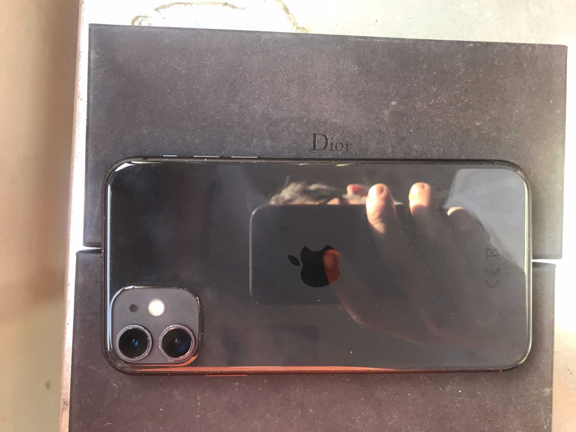 iPhone 11 -  128GB