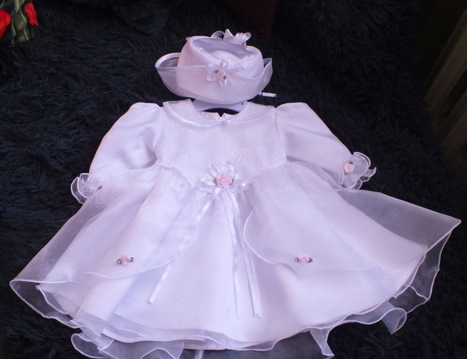 Angelino Sukienka kapelusik Komplet r. 68 do chrztu Chrzest