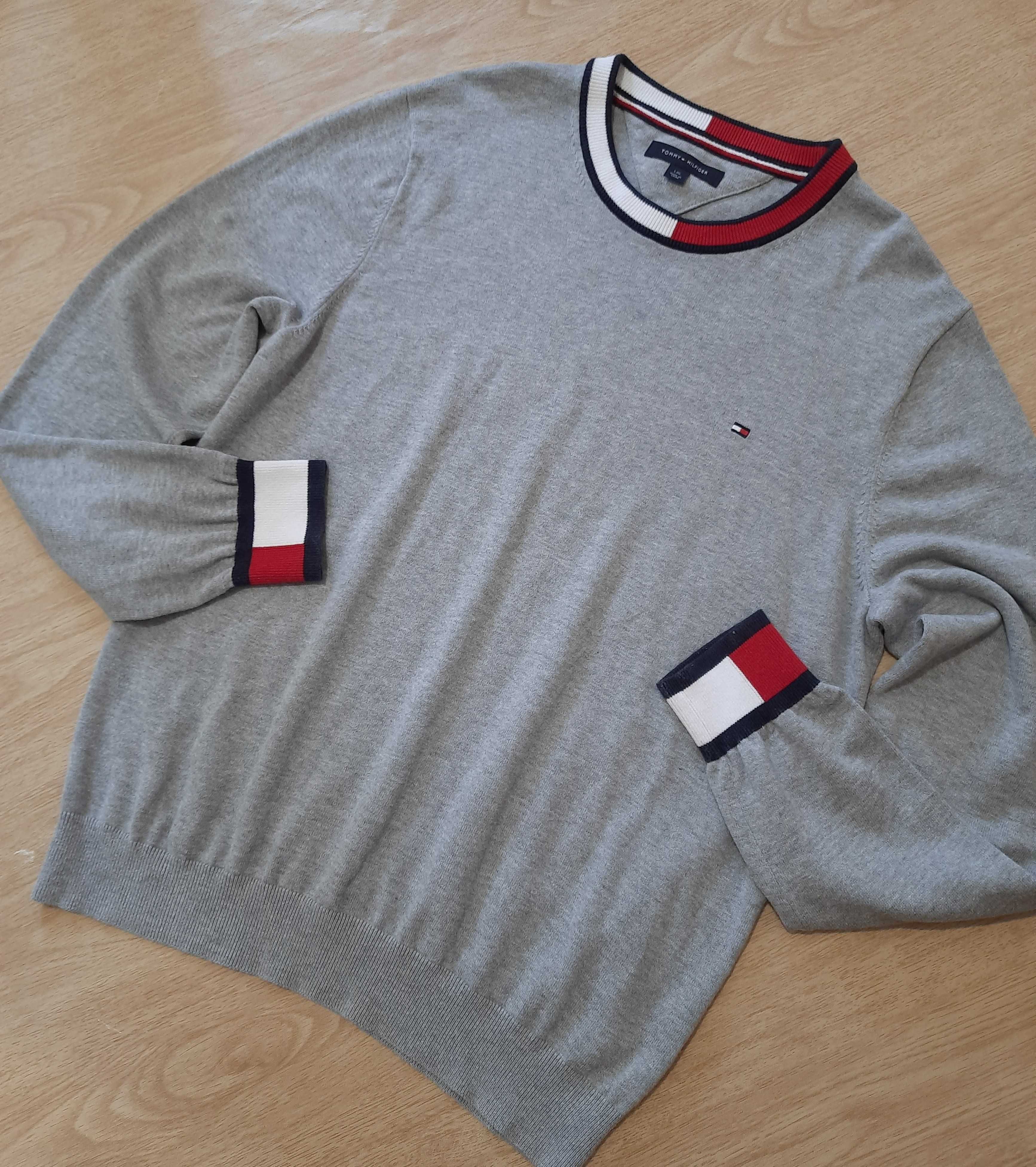 на подарунок чоловіку Tommy Hilfiger