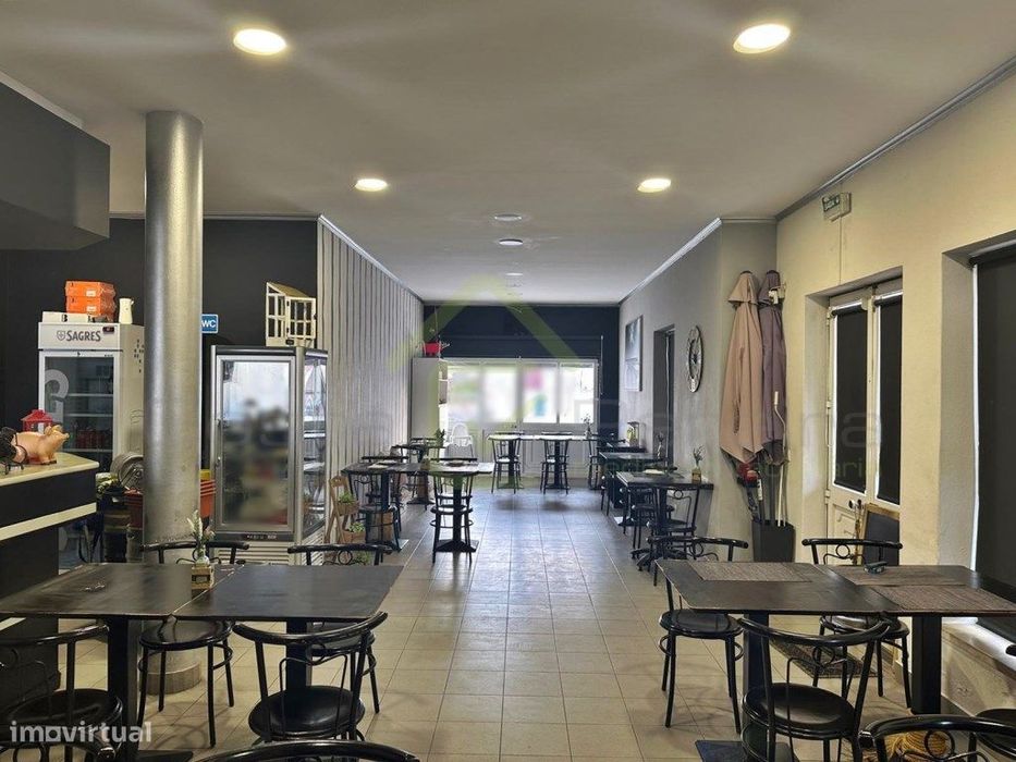 Restaurante para trespasse com esplanada