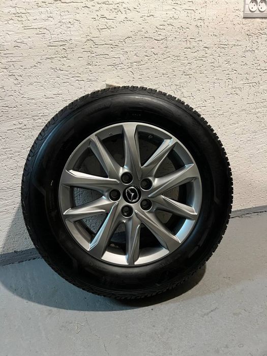 Комплект дисків r17 Mazda з новою зимовою гумою Good Year 225/65 r17