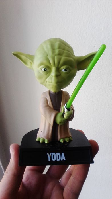 Оригинальный сувенир для автолюбителя, игрушка башкотряс мастер Йода