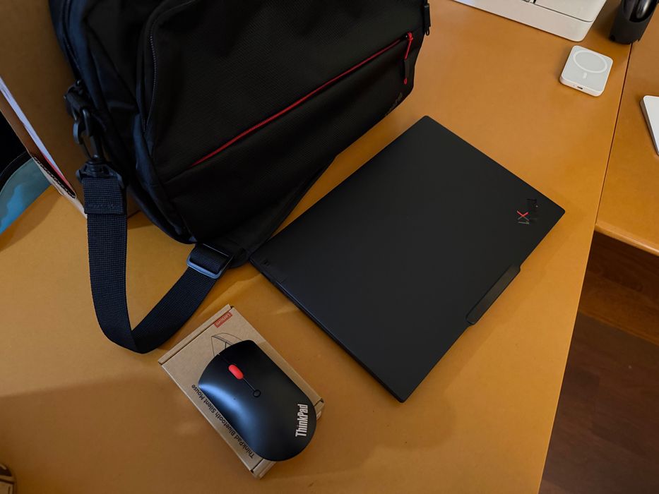 ThinkPad X1 Carbon Gen 13 Aura Edition (Intel) NOVO