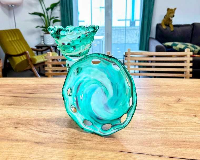 Patera misa na stopce 21cm nakrapiane szkło czeskie PRL Vintage