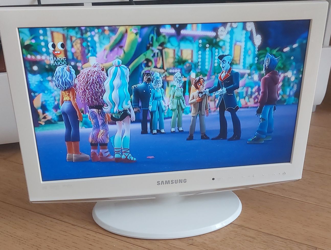 Телевизор Samsung 19"