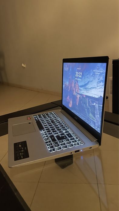 Acer Aspire 5 - pouco uso