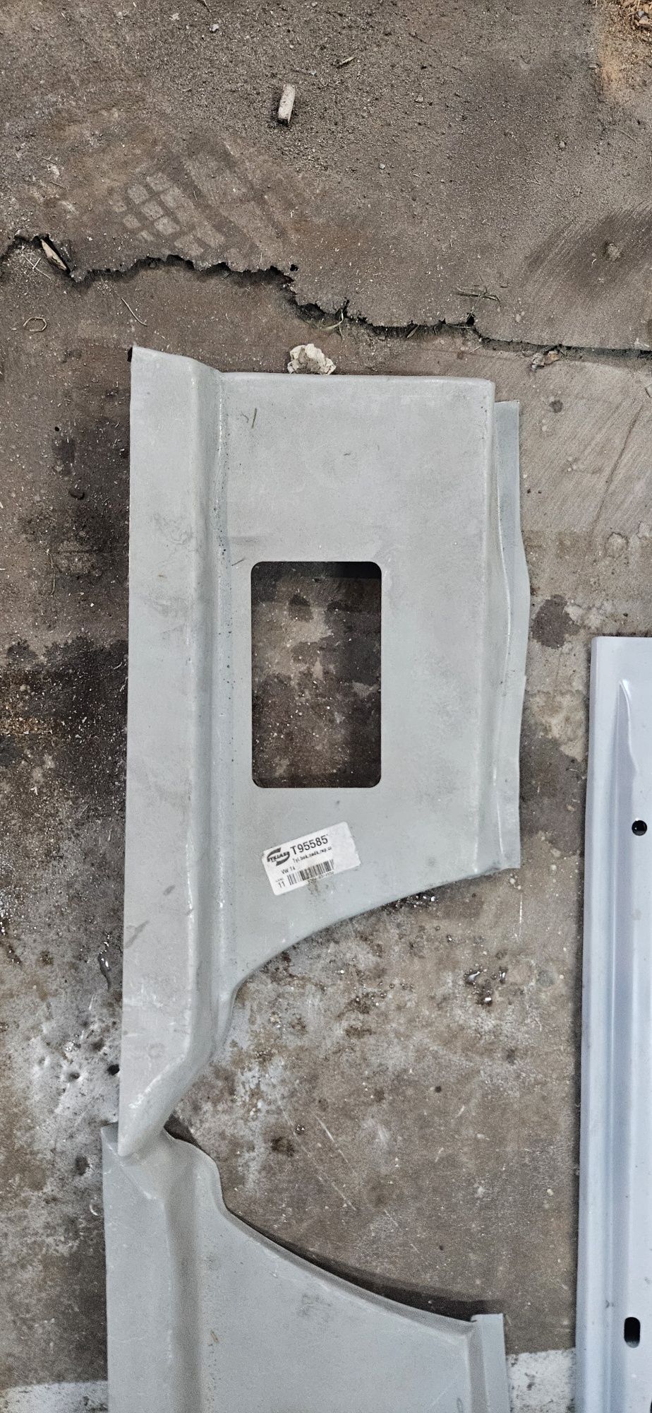 Reparaturka progu nadkola Volkswagen t4