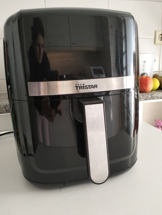 Air fryer (fritadeira de ar quente) TriSta 8 litrosr Nova