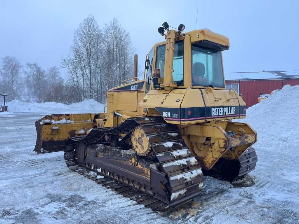 Spycharka gąsienicowa CAT D6N