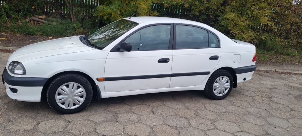 Awensis  t22  1.6 benzyna  Klimatyzacja