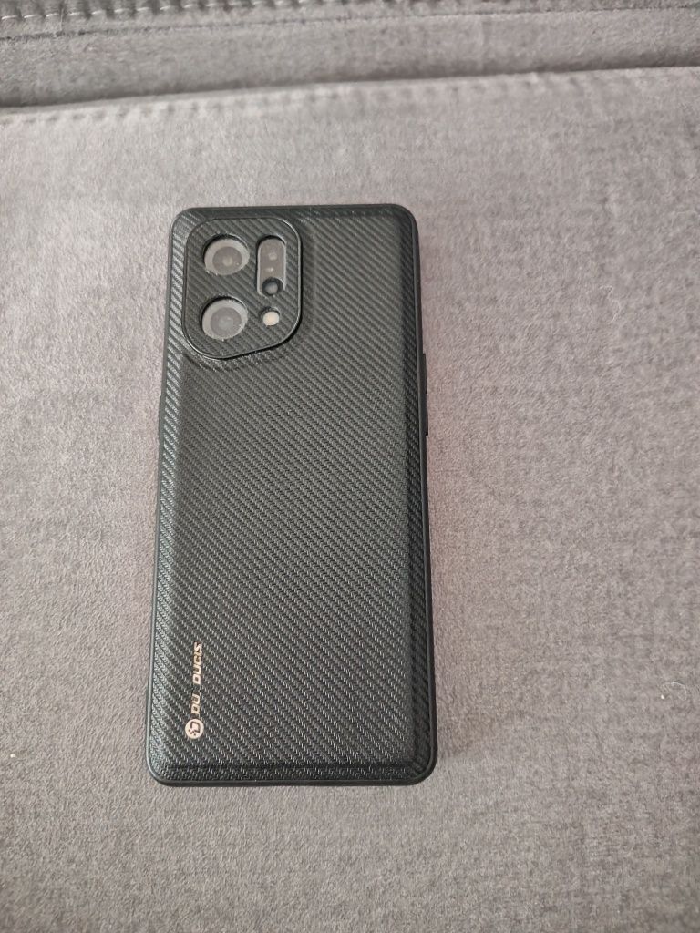 Smartfon Oppo find x5
