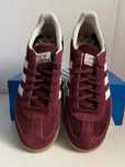 Shadow Red\Piłka ręczna\adidas\nowy UnisexTrampki.40