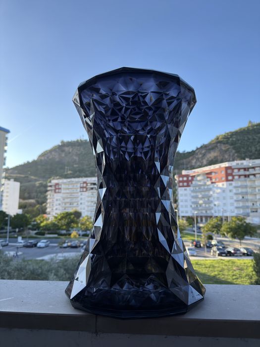 Banco Kartell stool crystal