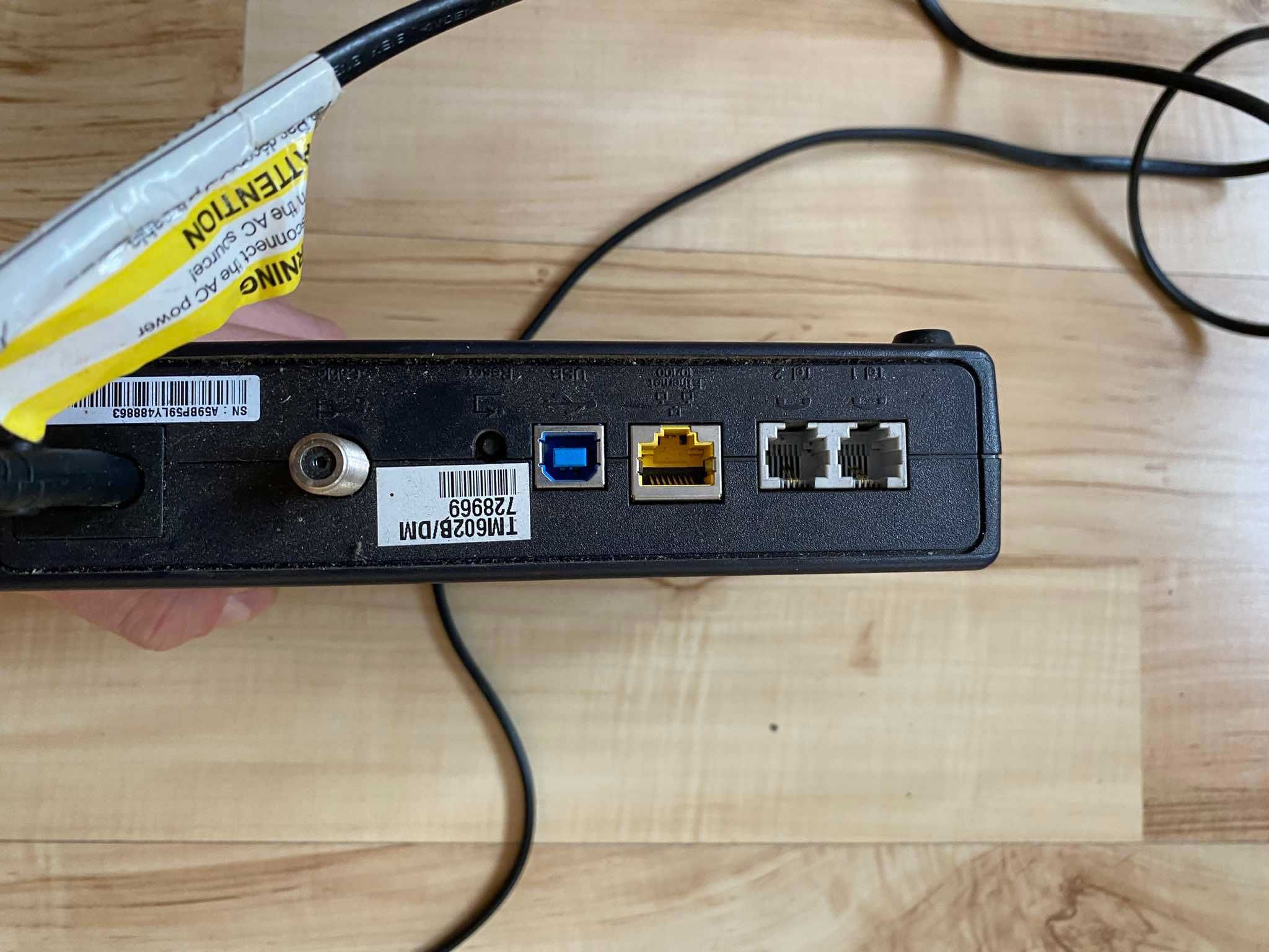 Modem Arris TM602B/DM