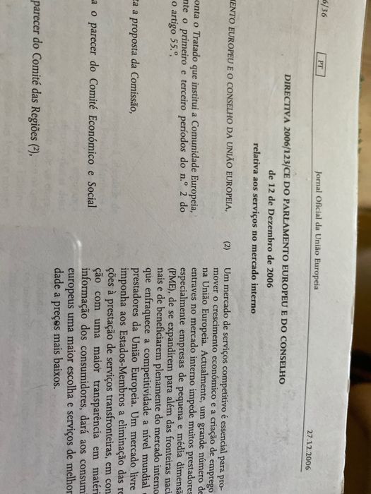 Diretiva 2006/123/CE impressa e encadernada
