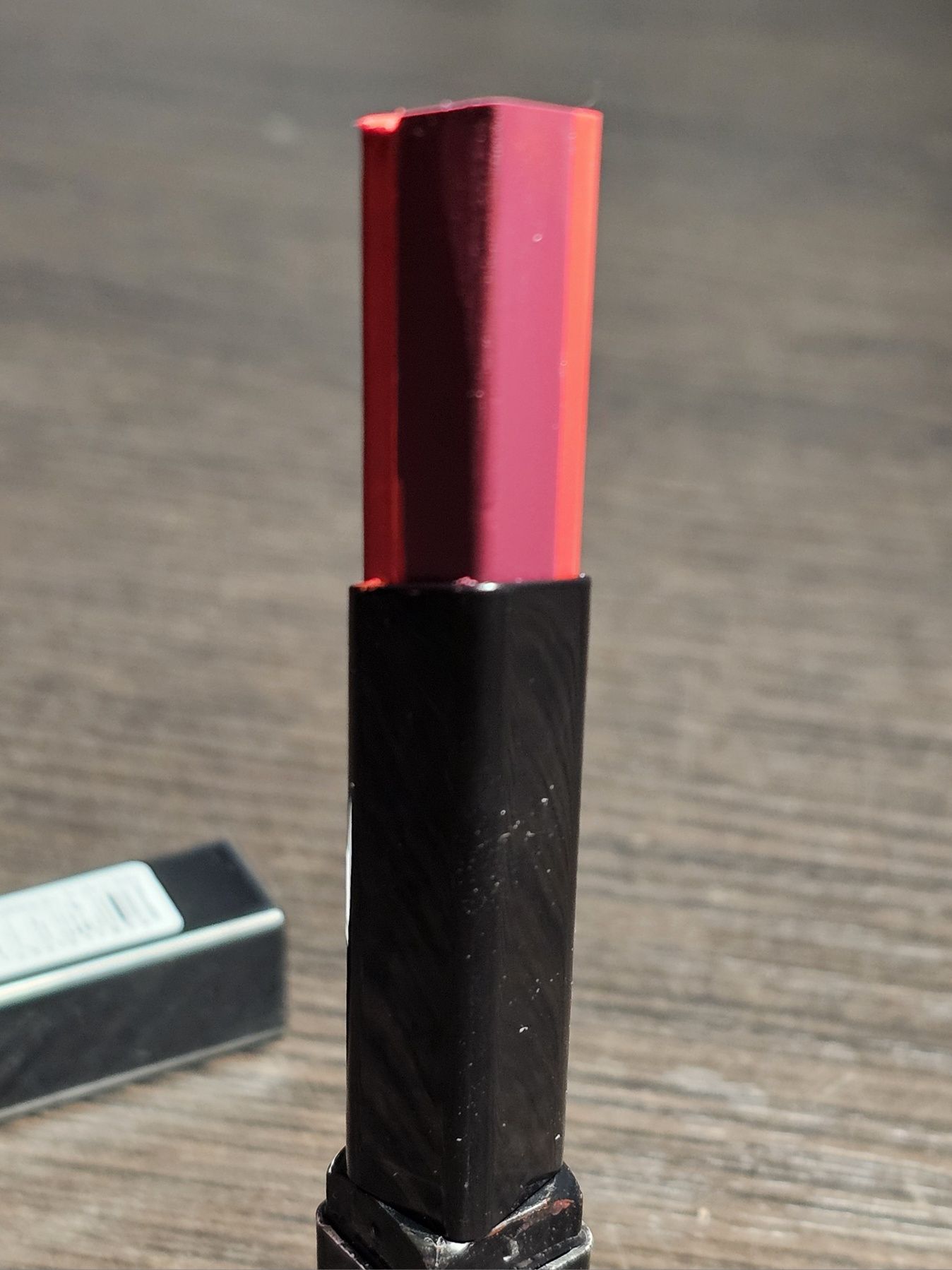 Catrice Ombre Two Tone. Pomadka do ust dwukolorowa.