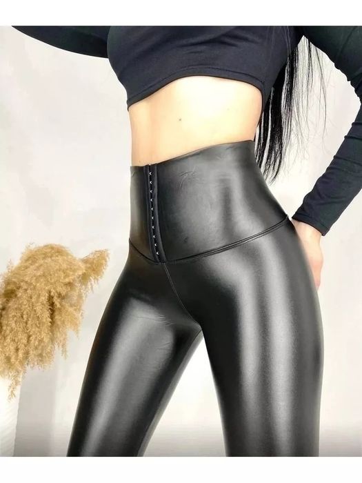 Стильні шкіряні лосини