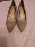 Sapatos camel novos 39