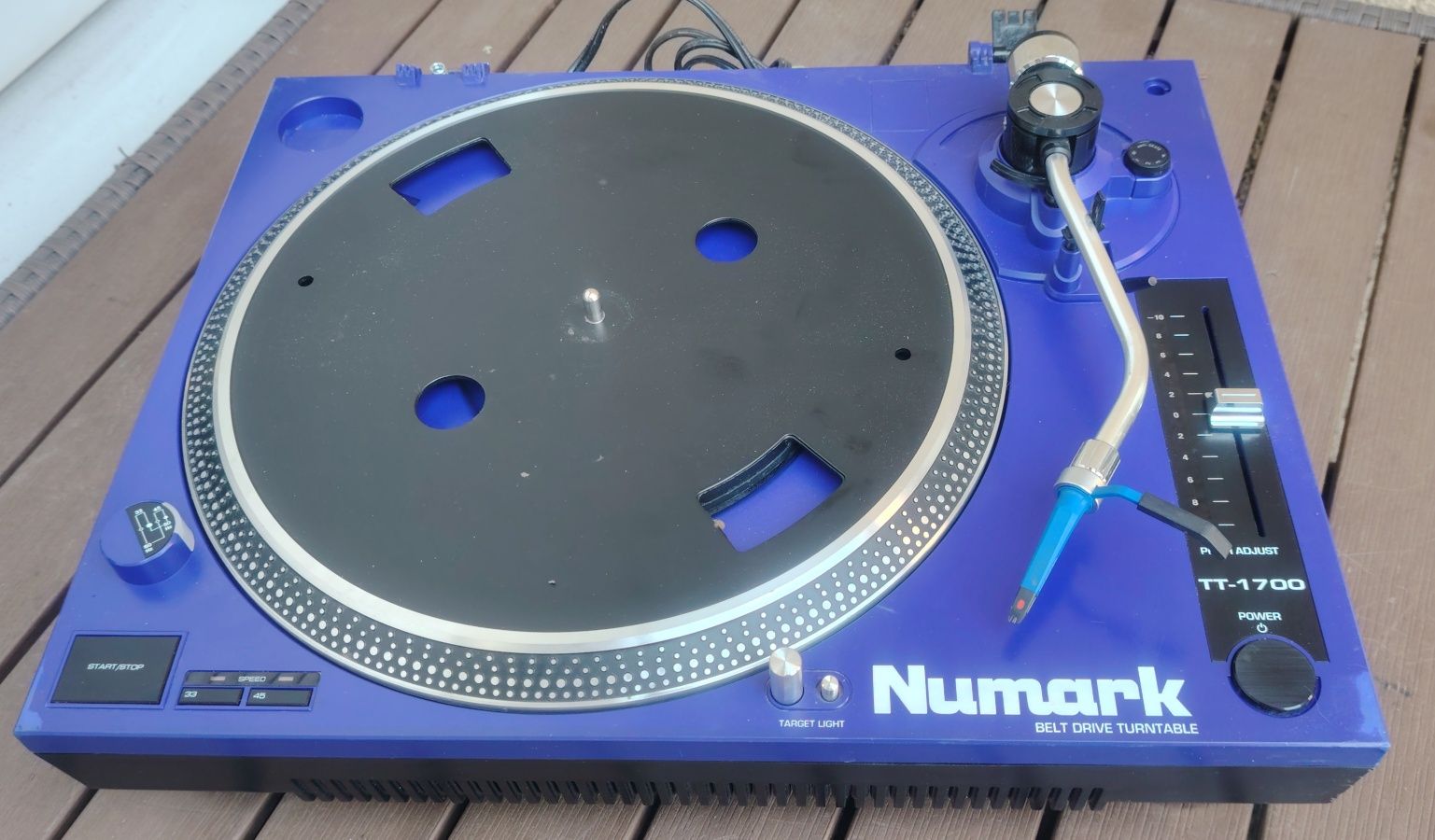 Gramofon numark TT 1700