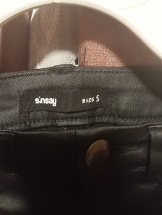 Продам жіночі штани з еко шкіри