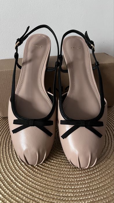 Босоніжки бежеві Mango