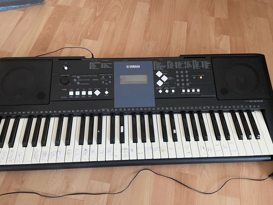 Yamaha PSR-E333 Keyboard